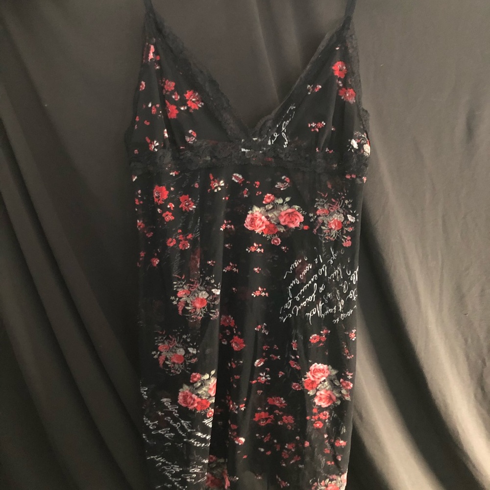 Arianne Black Nightie with Red Rose Print Size L